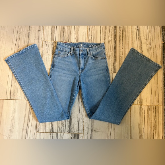 7 For All Mankind A Pocket Bootcut Stretch Jeans - Picture 6 of 15